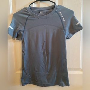 Workout shirt cute & comfy